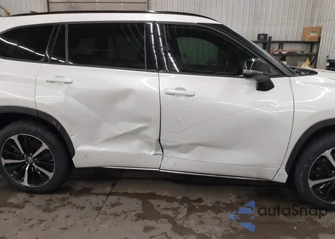 2021 Toyota Highlander Xse z USA, uszkodzony, nr VIN 5TDLZRBHXMS066651
